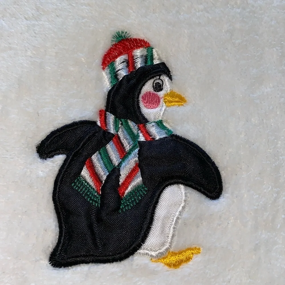 PENGUIN CHRISTMAS embroidered hand towel fingertip towel fringe edges NEW